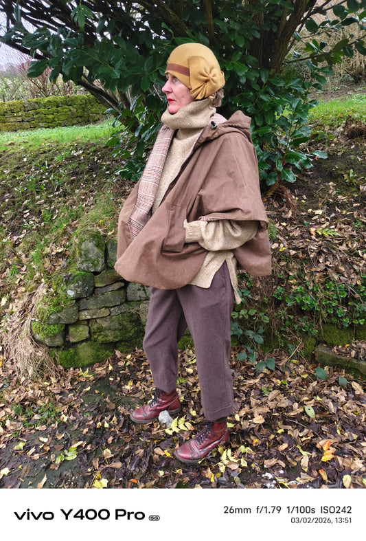 The Calder Cape (Tobacco)