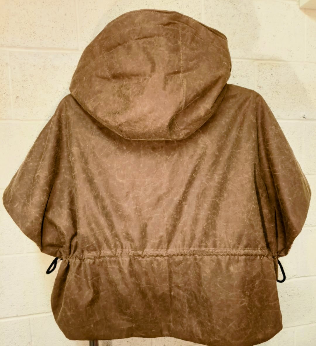 The Calder Cape (Tobacco)